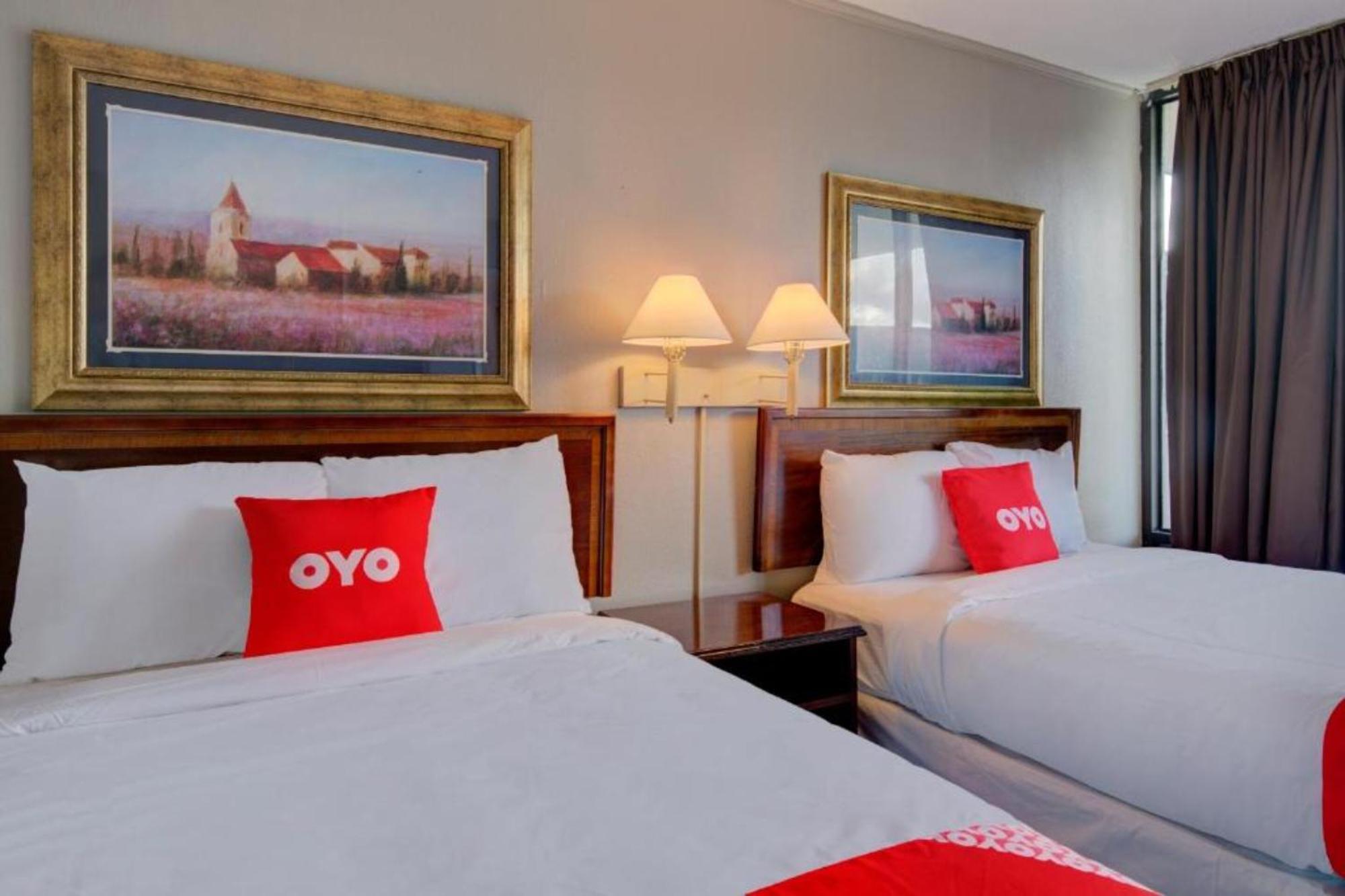 Oyo Hotel Douglas Ga Us-441 Exterior photo